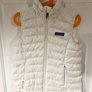 Girls Patagonia Cream Off White Zip Up Puffer Vest Sz XS 5-6 - EUC!!